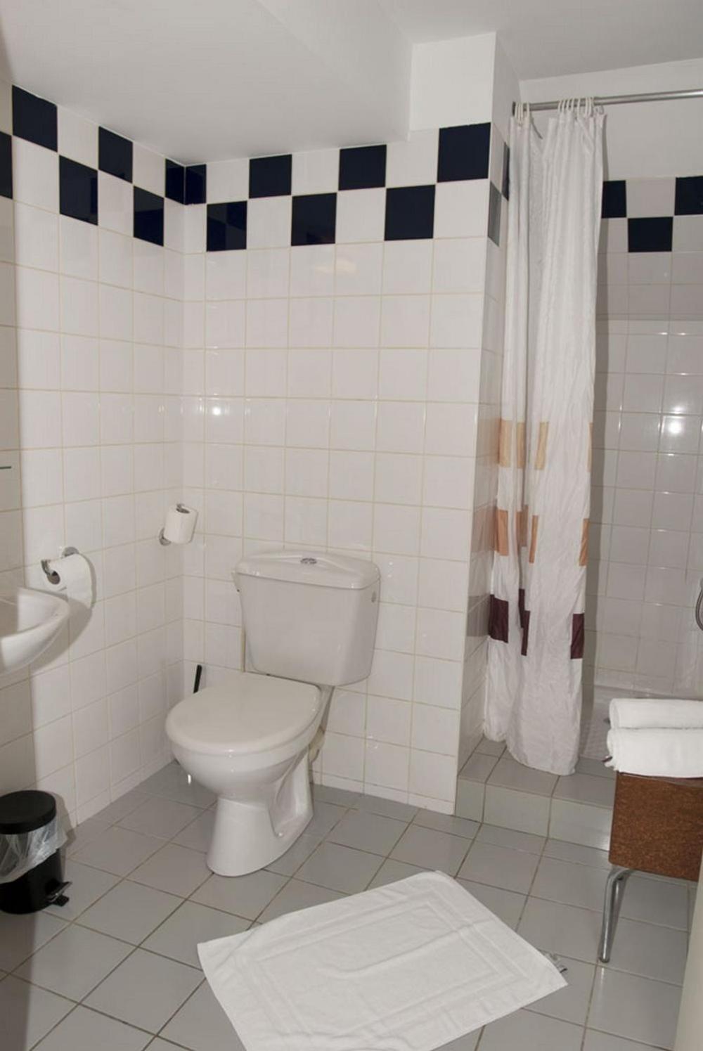 Acacias Apparts Hotel Plombières-les-Bains Quarto foto